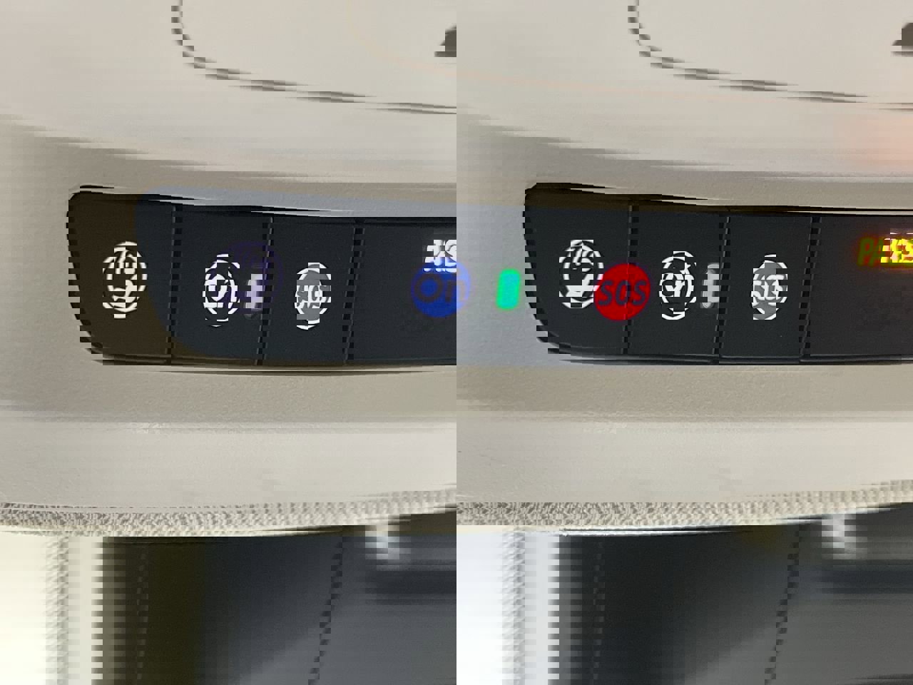 Certified 2022 Buick Envision Essence w/ Technology Package I image 27