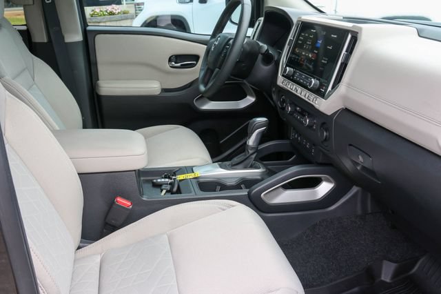 Used 2025 Nissan Frontier SV w/ SV Convenience Package AWD/4WD image 16
