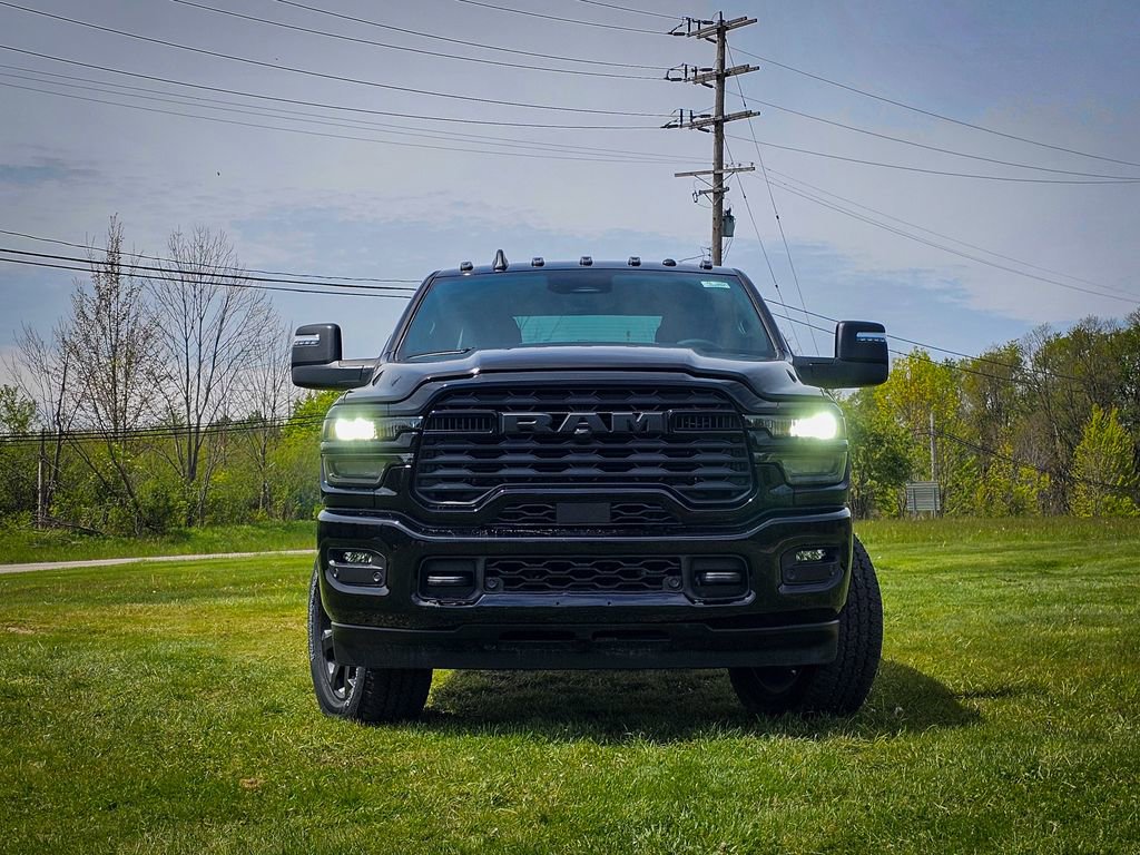 New 2026 RAM 2500 Big Horn AWD/4WD image 9