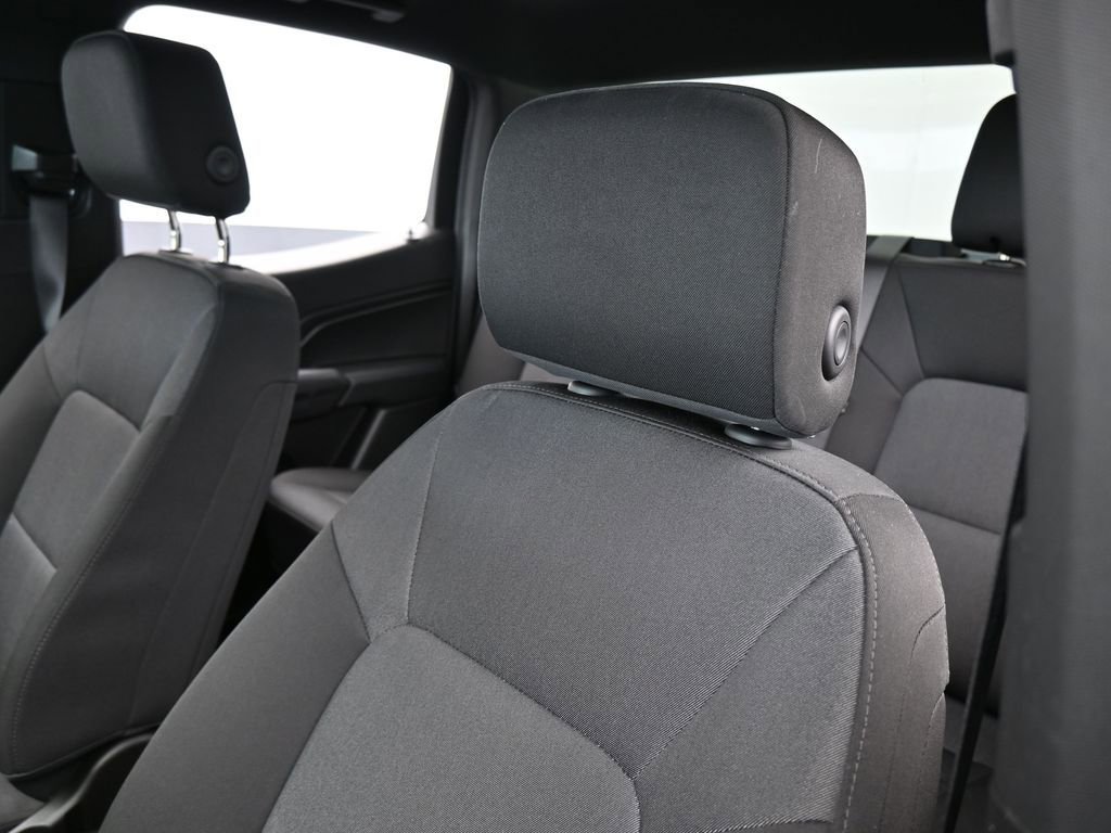 Used 2023 Chevrolet Colorado W/T image 15