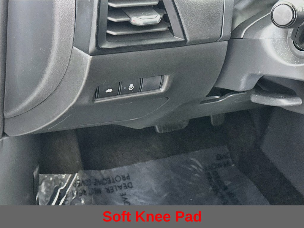 Certified 2026 Nissan Sentra SV w/ SV Convenience Package FWD image 17
