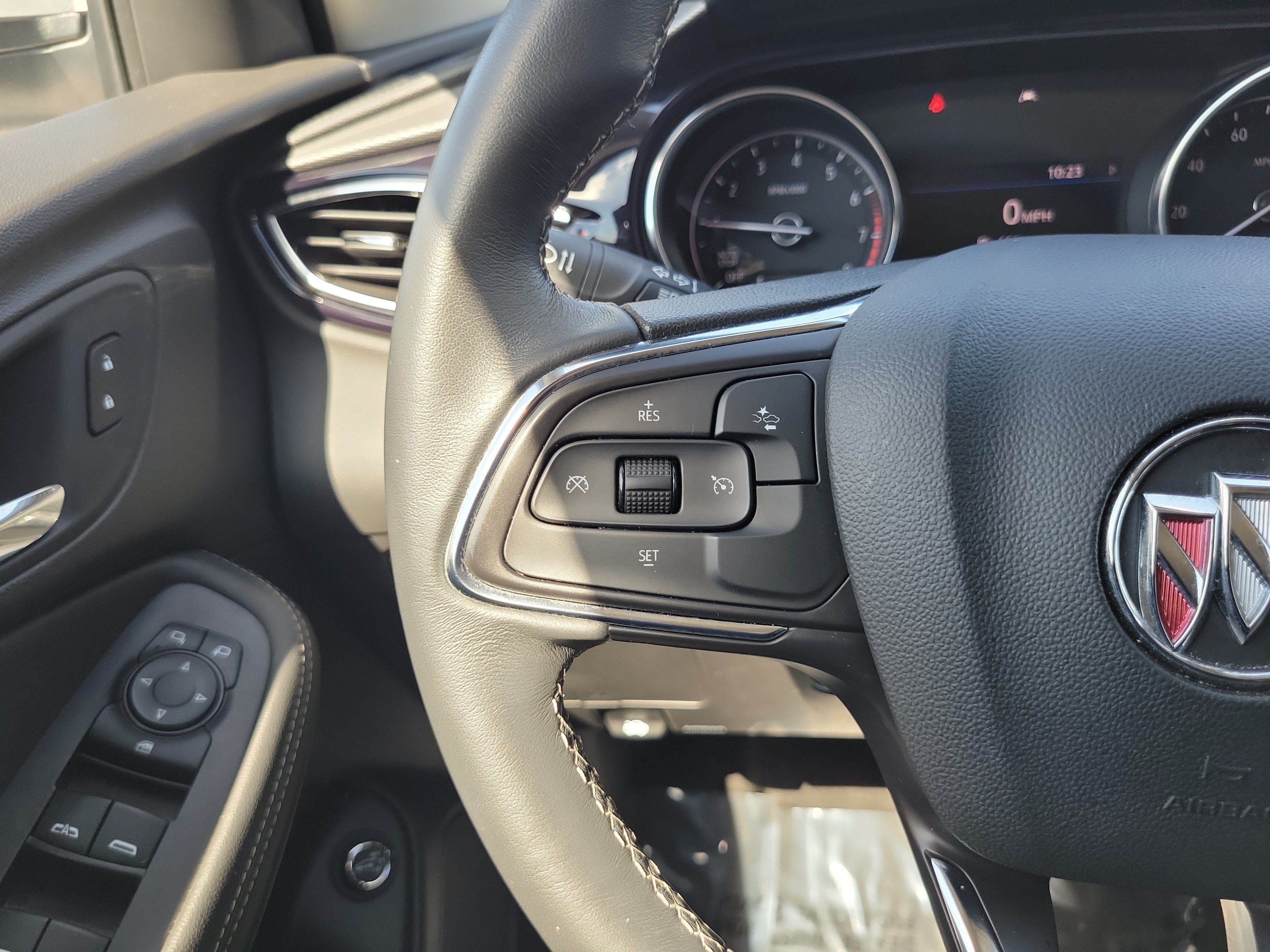Used 2023 Buick Encore GX Select w/ Sport Touring Package FWD image 20
