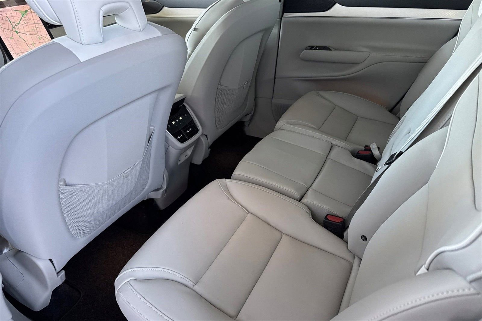 New 2025 Volvo EX90 Plus w/ Protection Package Premier image 4