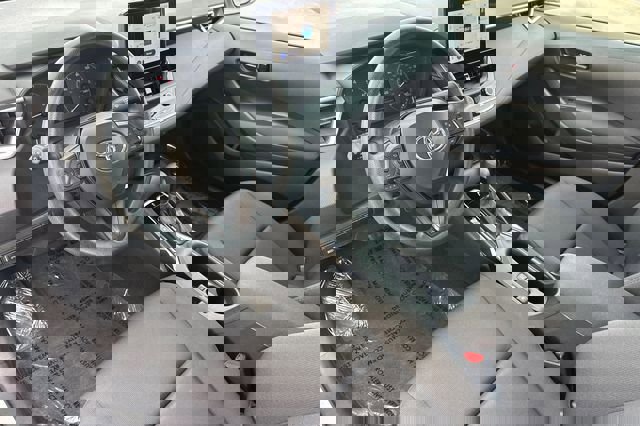 Used 2024 Toyota Corolla LE image 11