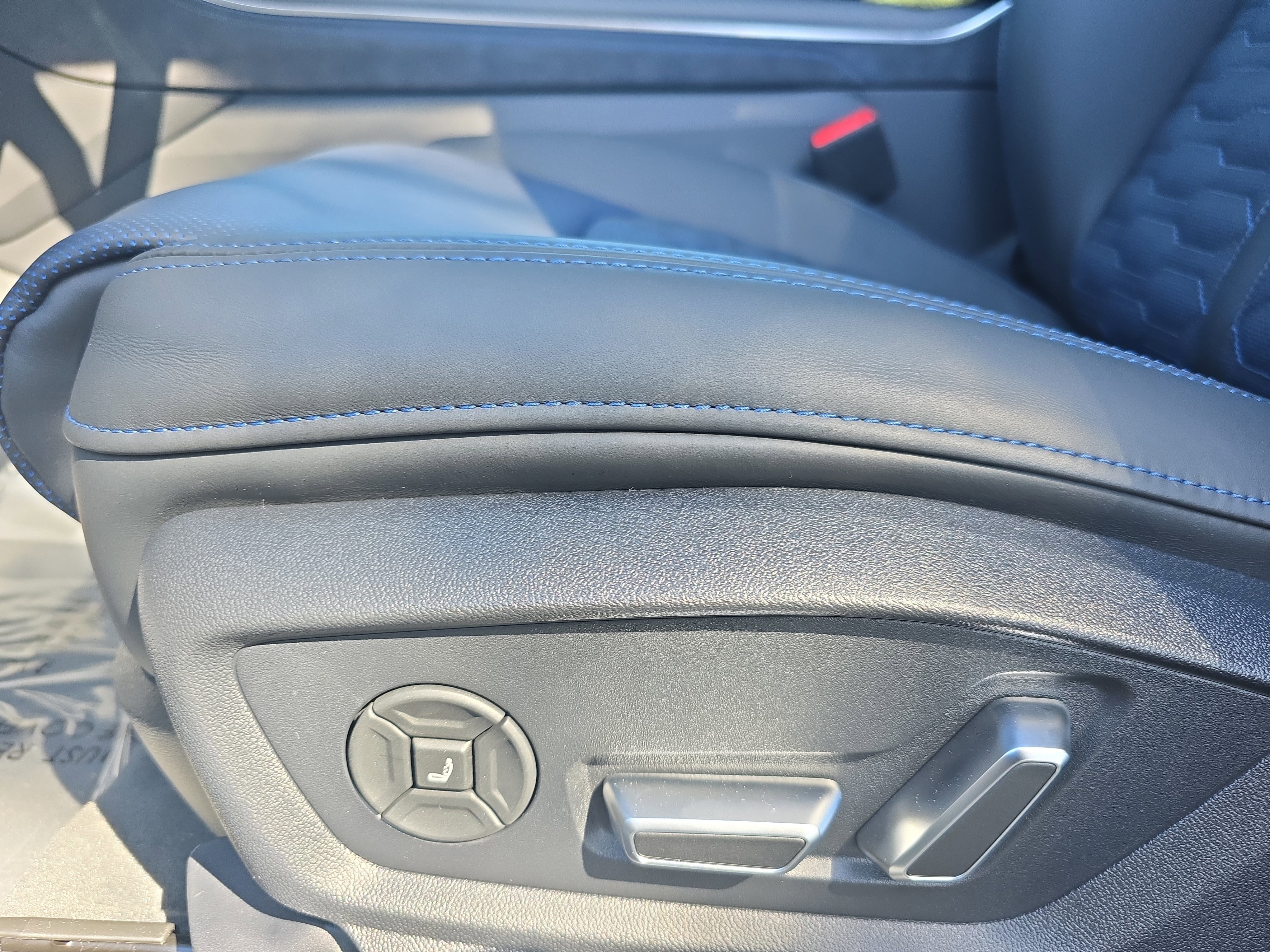 New 2026 Audi RS Q8 performance image 27