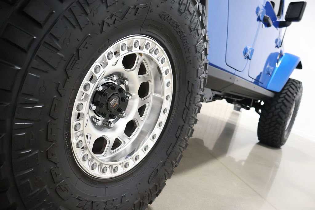 Used 2023 Jeep Gladiator Rubicon w/ LED Lighting Group image 19