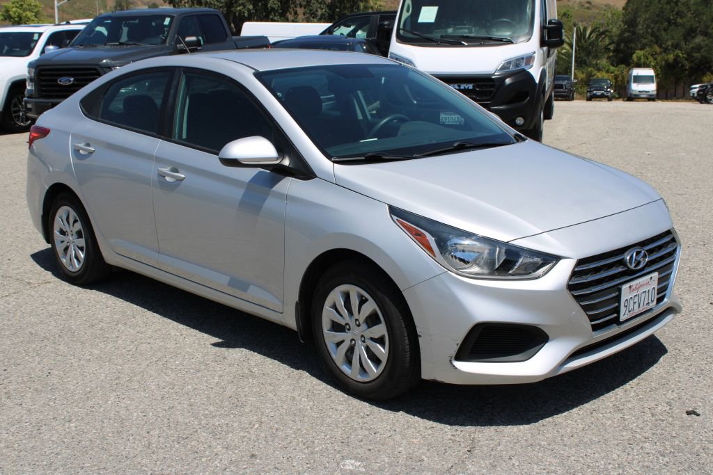 Used 2022 Hyundai Accent SE FWD image 3