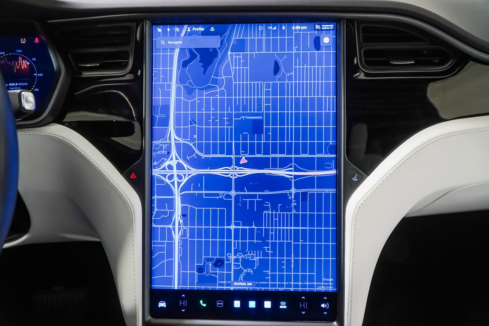 Used 2021 Tesla Model X Long Range image 32