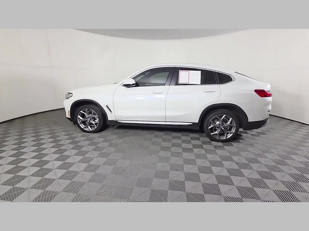 Used 2025 BMW X4 xDrive30i AWD/4WD image 47