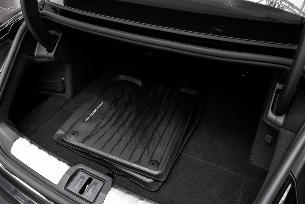 Used 2023 Porsche Taycan w/ Premium Package image 59