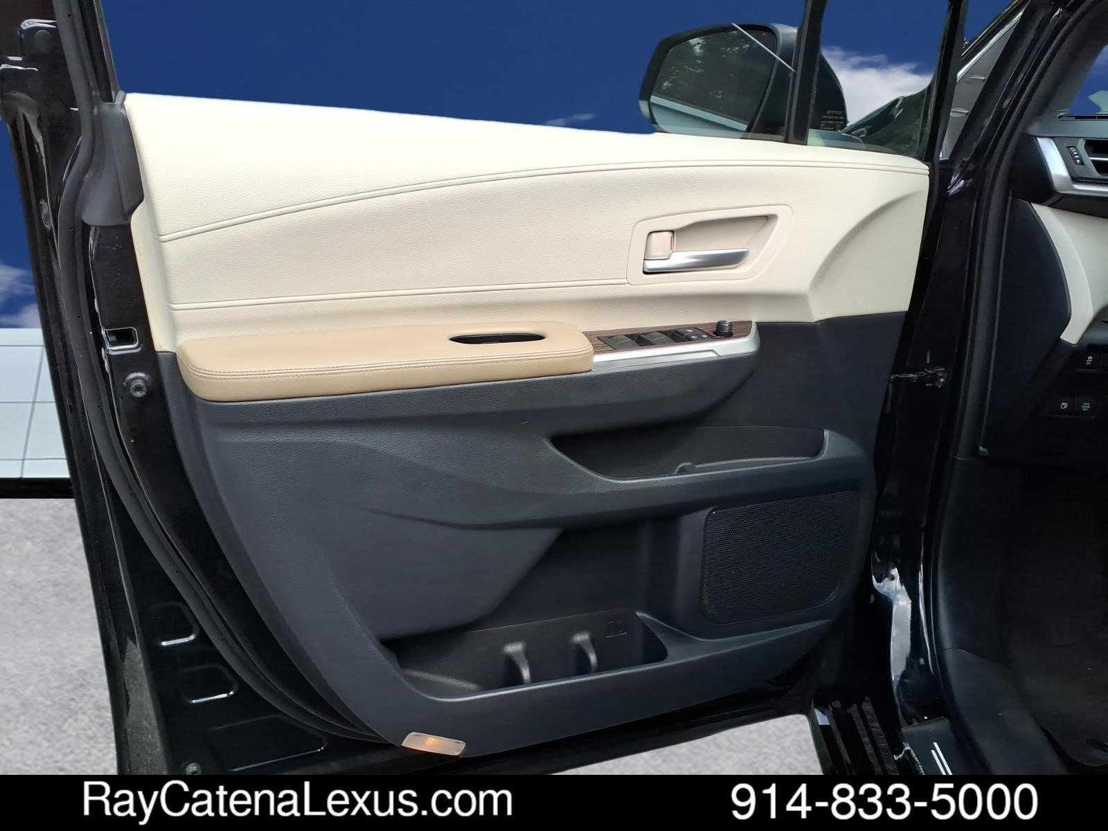 Used 2021 Toyota Sienna XLE w/ XLE Plus Package AWD/4WD image 10