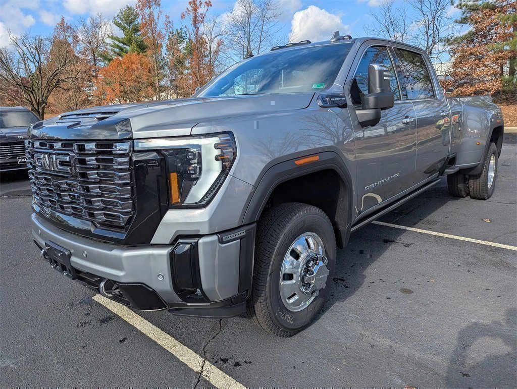 New 2026 GMC Sierra 3500 Denali Ultimate image 4