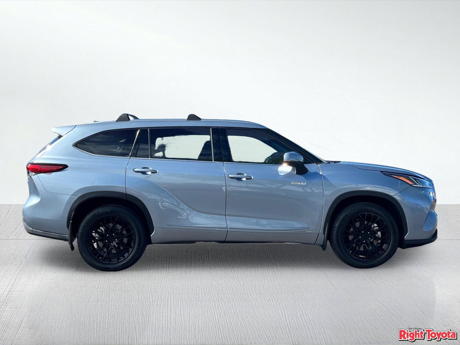 Certified 2021 Toyota Highlander Limited AWD/4WD image 8