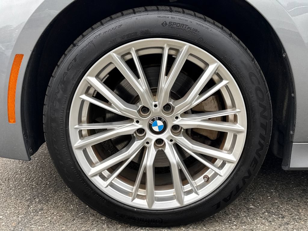 Used 2023 BMW 330i xDrive Sedan w/ Driving Assistance Package AWD/4WD image 29