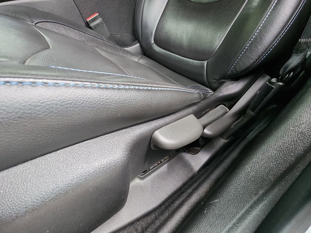 Used 2018 Chevrolet Volt LT w/ Comfort Package FWD image 13