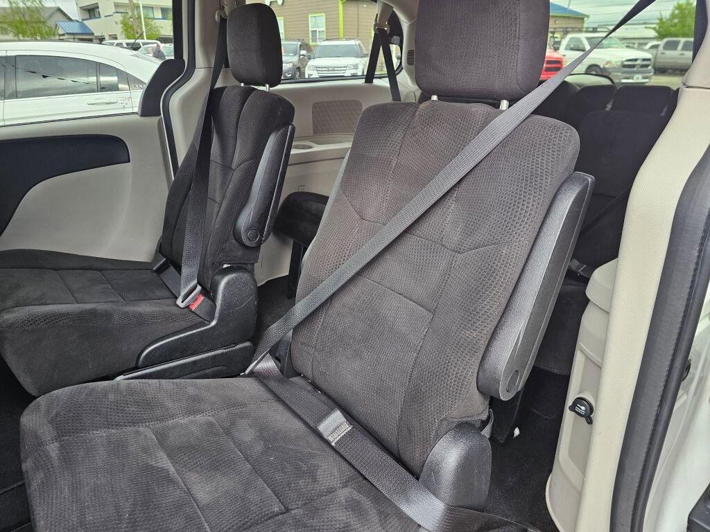 Used 2013 Dodge Grand Caravan SE FWD image 20
