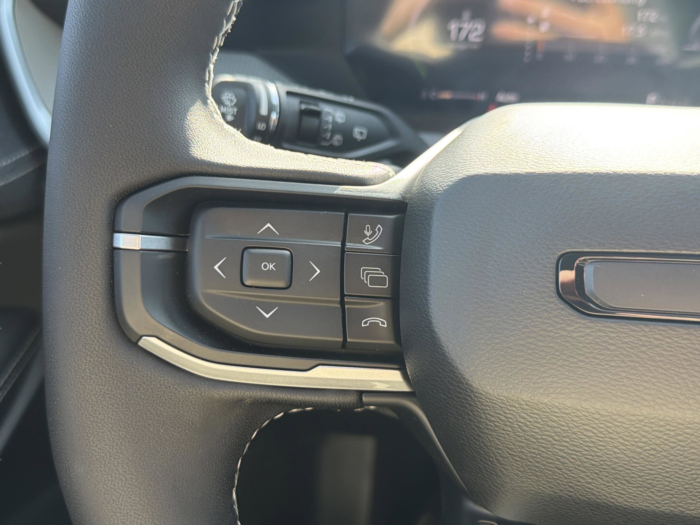 New 2026 Jeep Cherokee Laredo image 12