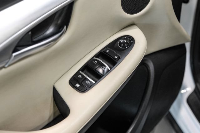 Used 2020 INFINITI QX50 Luxe w/ Navigation Package FWD image 41