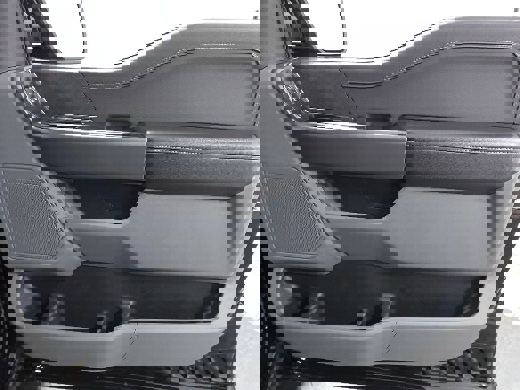 Used 2025 Ford F150 XLT w/ Equipment Group 301A Standard image 26