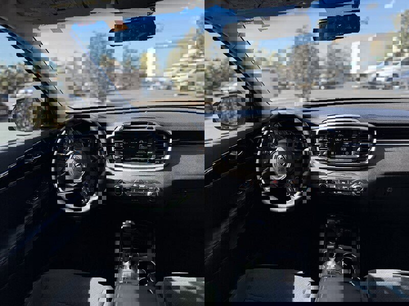 Used 2018 Kia Sorento LX FWD image 19