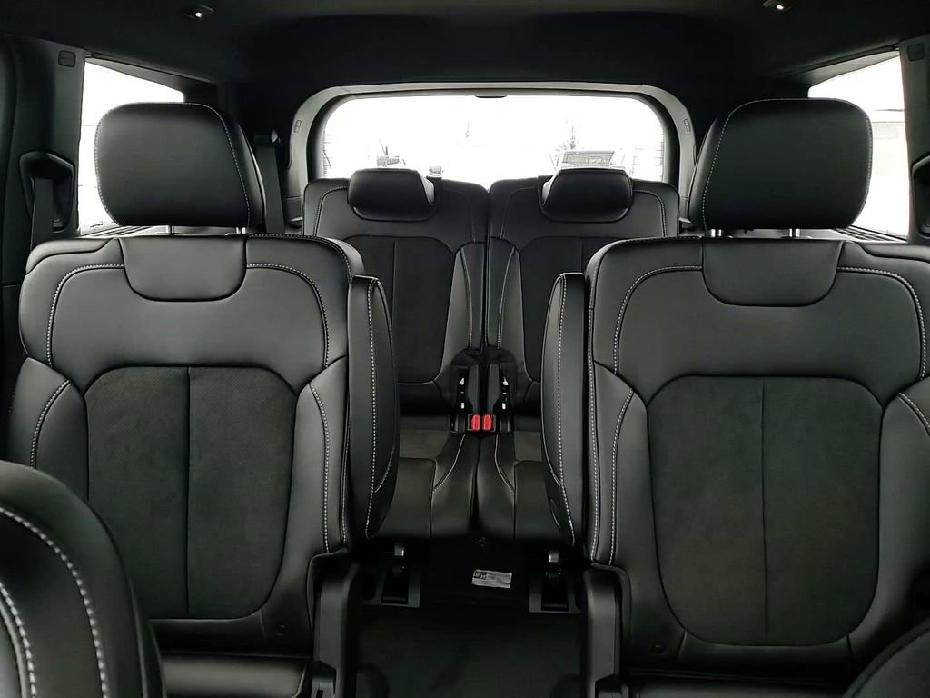 New 2025 Jeep Grand Cherokee L Altitude image 36