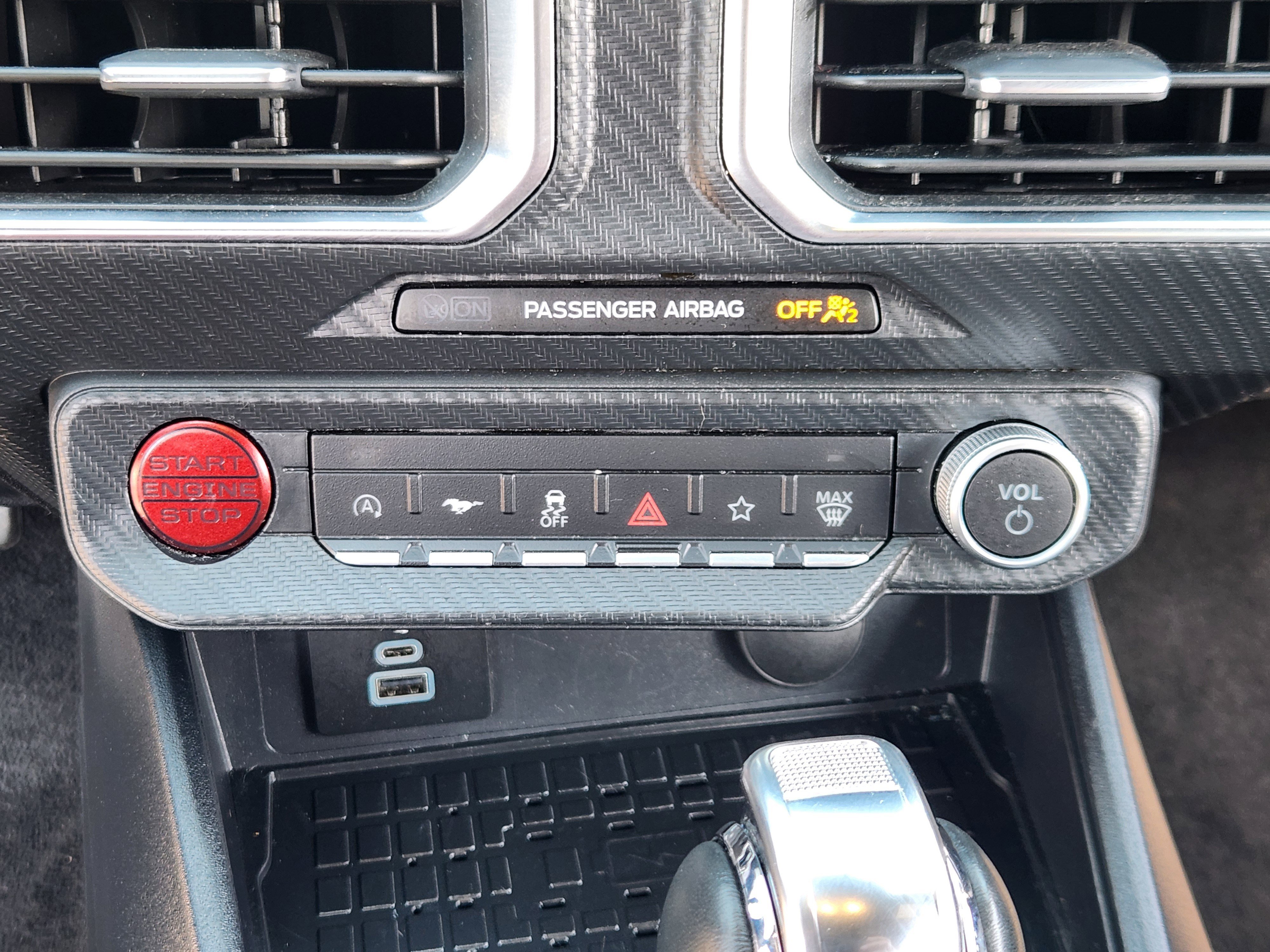 Used 2024 Ford Mustang Premium image 24