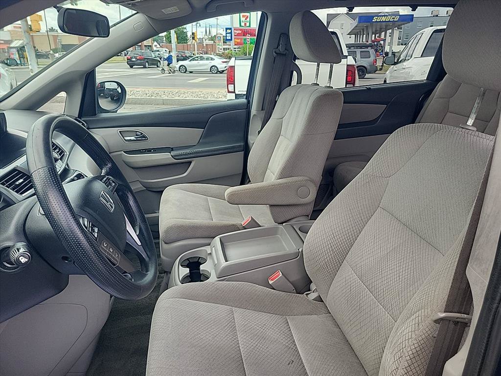 Used 2016 Honda Odyssey SE image 13