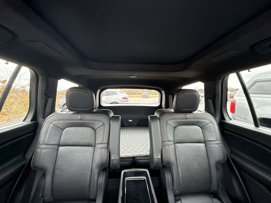 Used 2025 Lincoln Aviator Black Label image 28