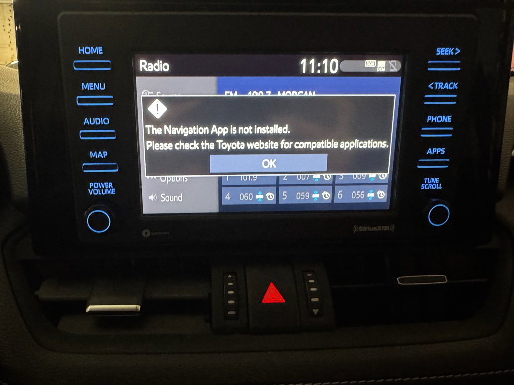 Used 2020 Toyota RAV4 XLE Premium image 29