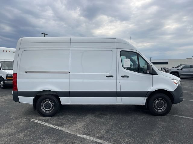 Used 2024 Mercedes-Benz Sprinter 2500 w/ Acoustic Package image 16