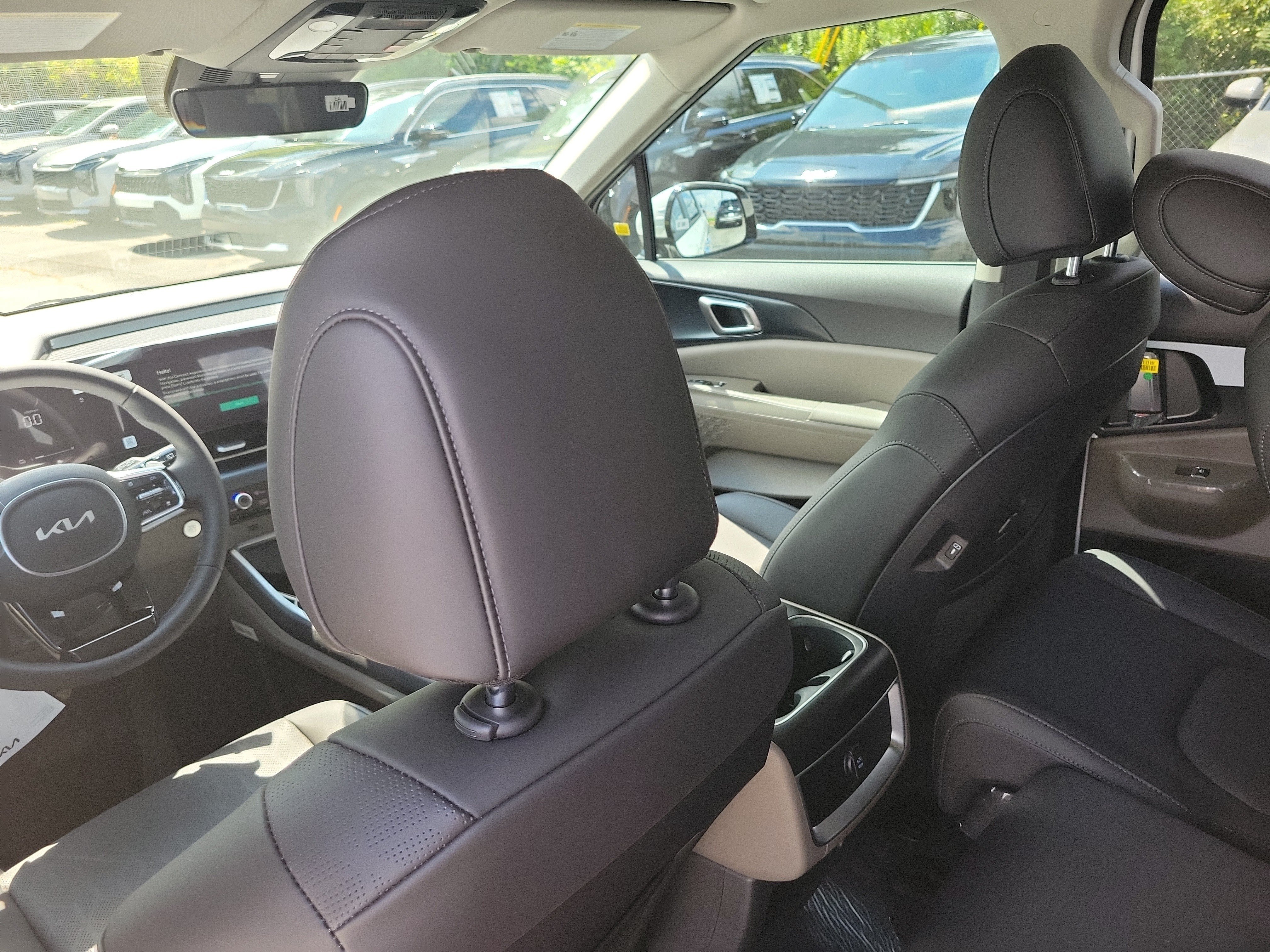New 2026 Kia Carnival LXS FWD image 12