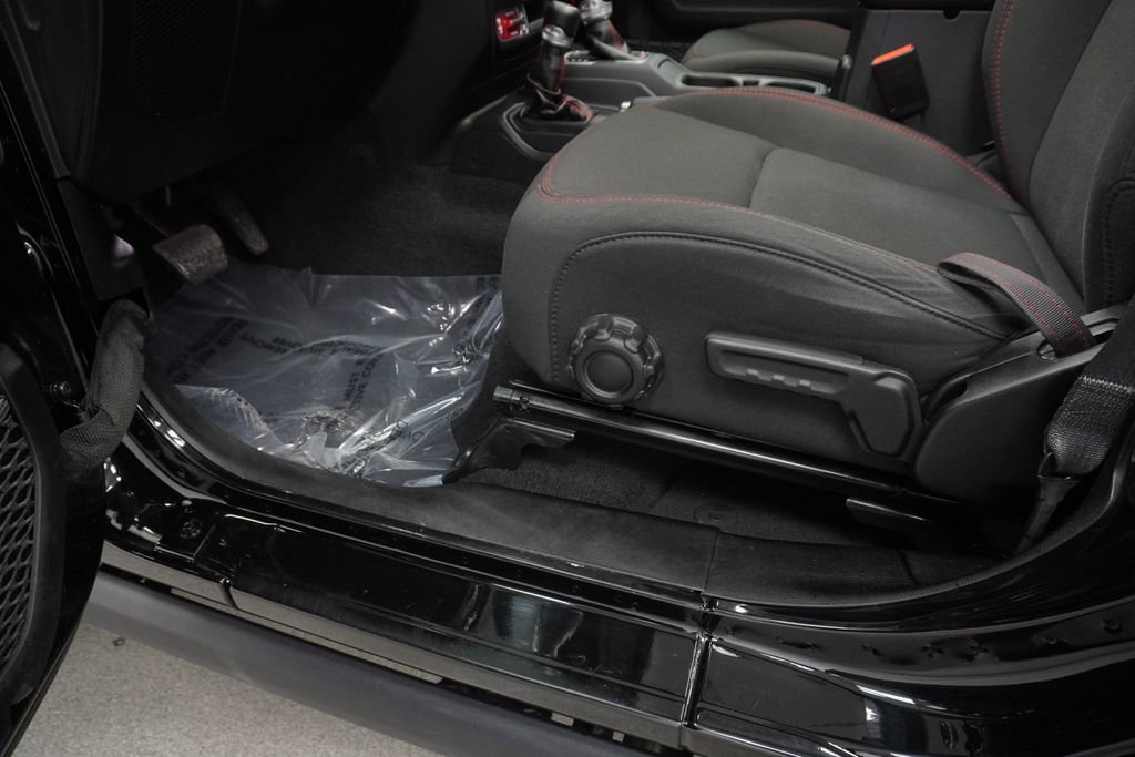 Certified 2023 Jeep Wrangler Unlimited Rubicon w/ LED Lighting Group image 39