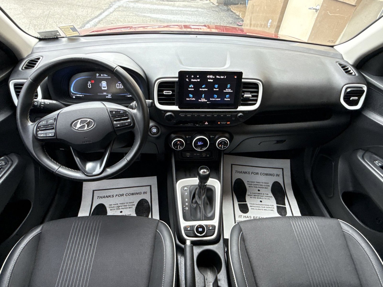 Certified 2024 Hyundai Venue Limited FWD image 23