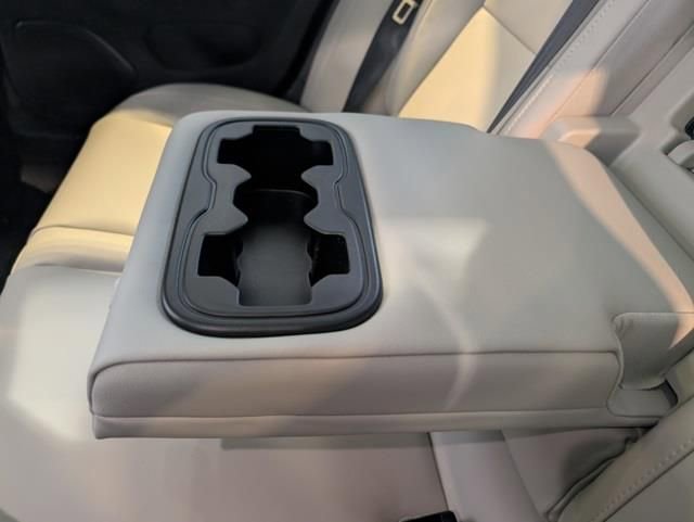 New 2026 Volvo V60 B5 Cross Country Ultra w/ Climate Package image 25