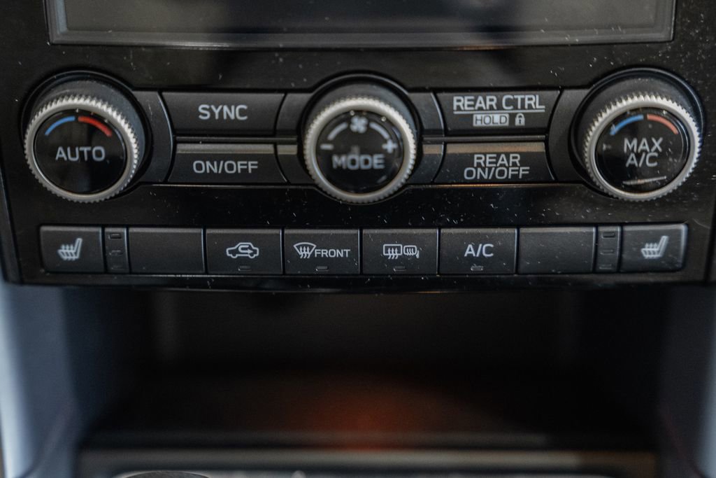 Used 2019 Subaru Ascent Premium w/ Popular Package #2 image 28