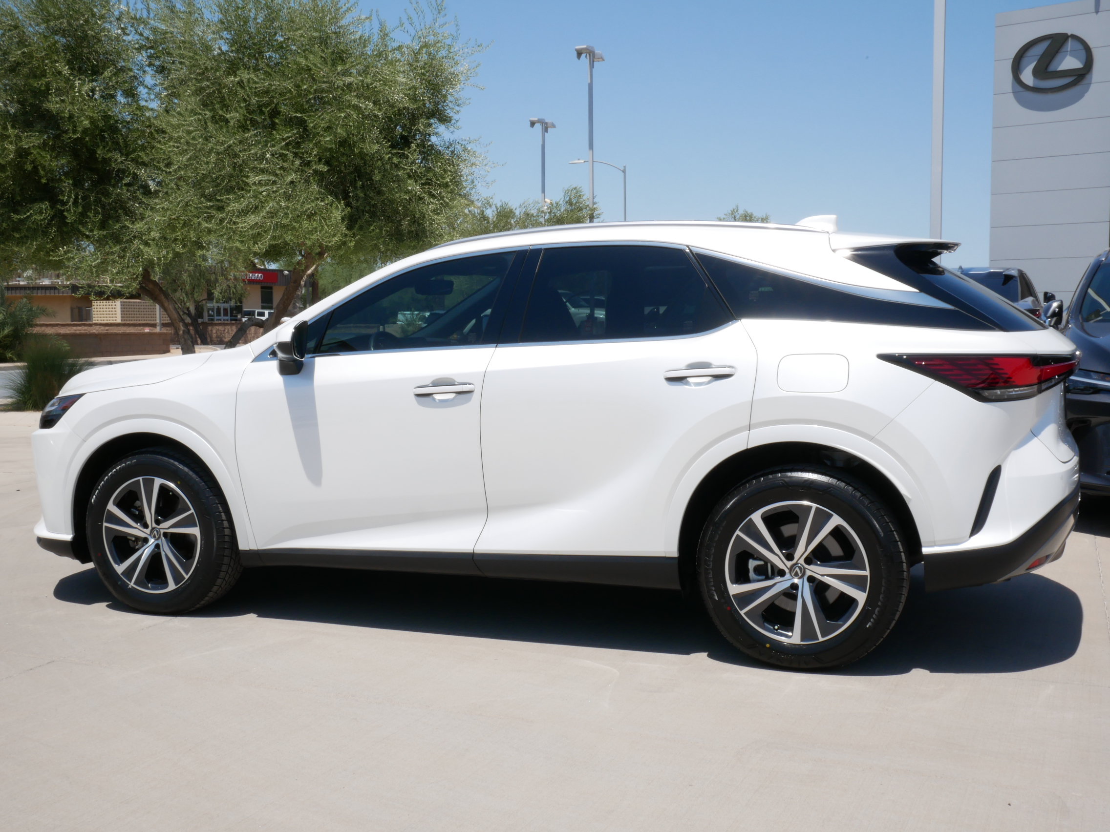 Used 2023 Lexus RX 350 Premium FWD image 5