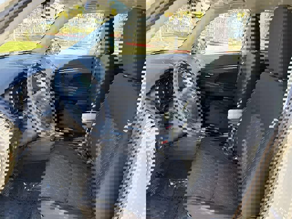 Used 2025 Mitsubishi Outlander Sport ES image 24