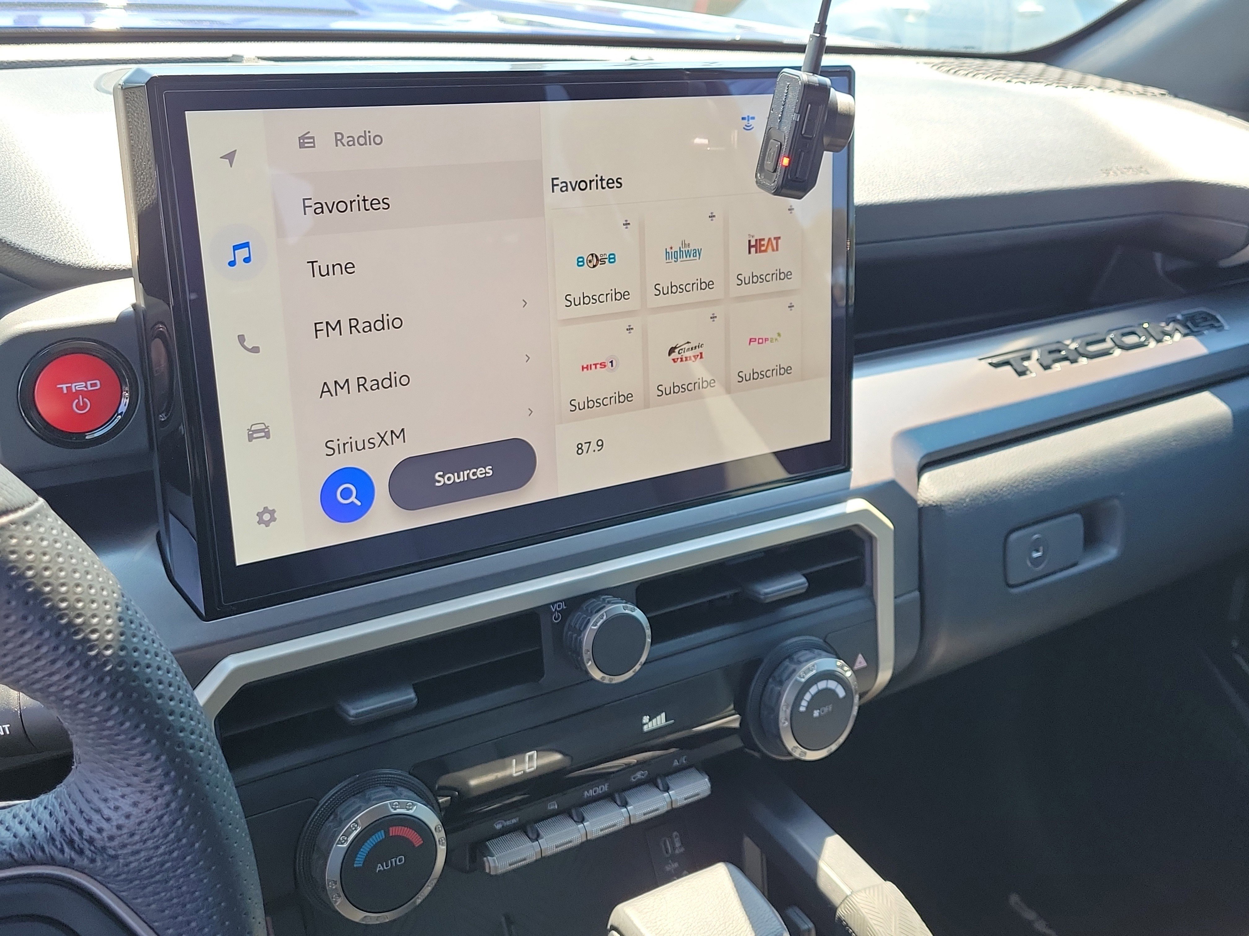 Used 2025 Toyota Tacoma TRD Sport image 29