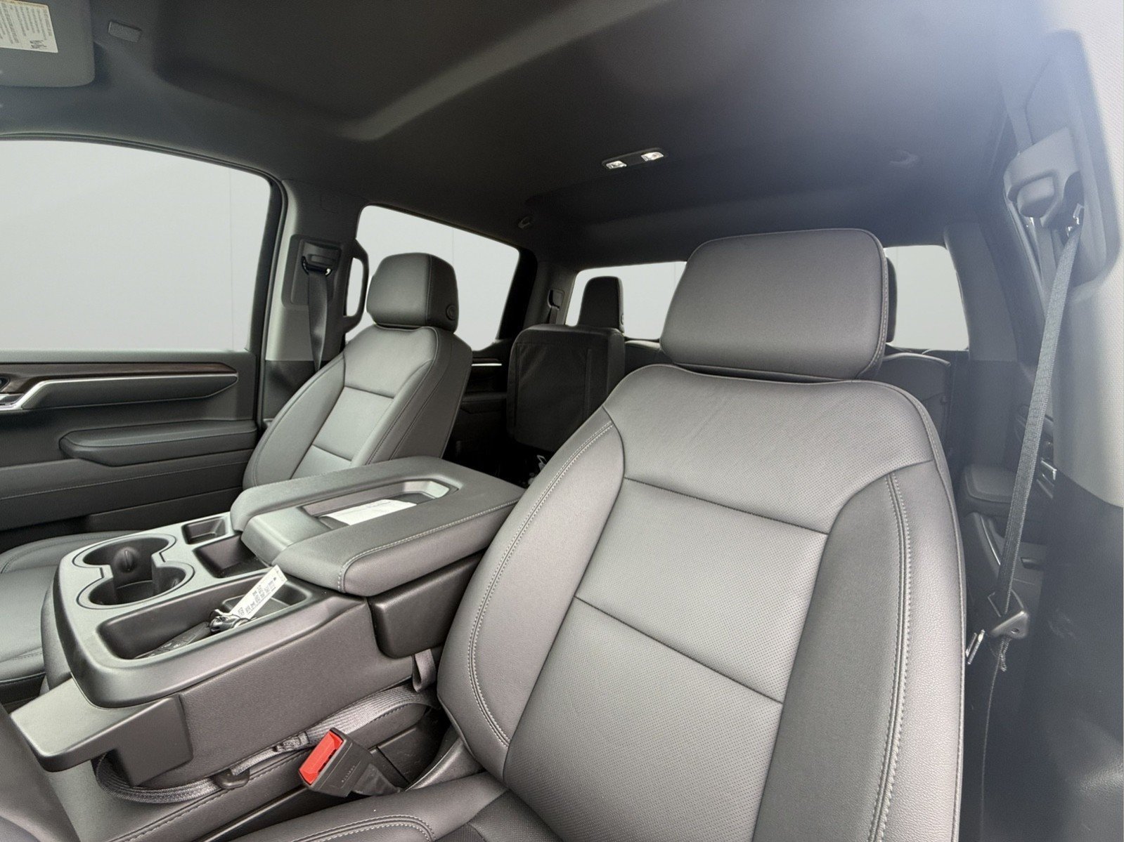 Used 2026 GMC Sierra 1500 SLT AWD/4WD image 23