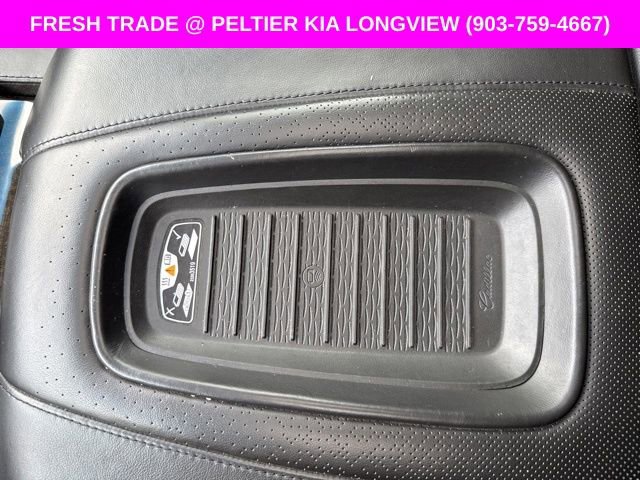 Used 2019 Cadillac Escalade ESV Platinum AWD/4WD image 11