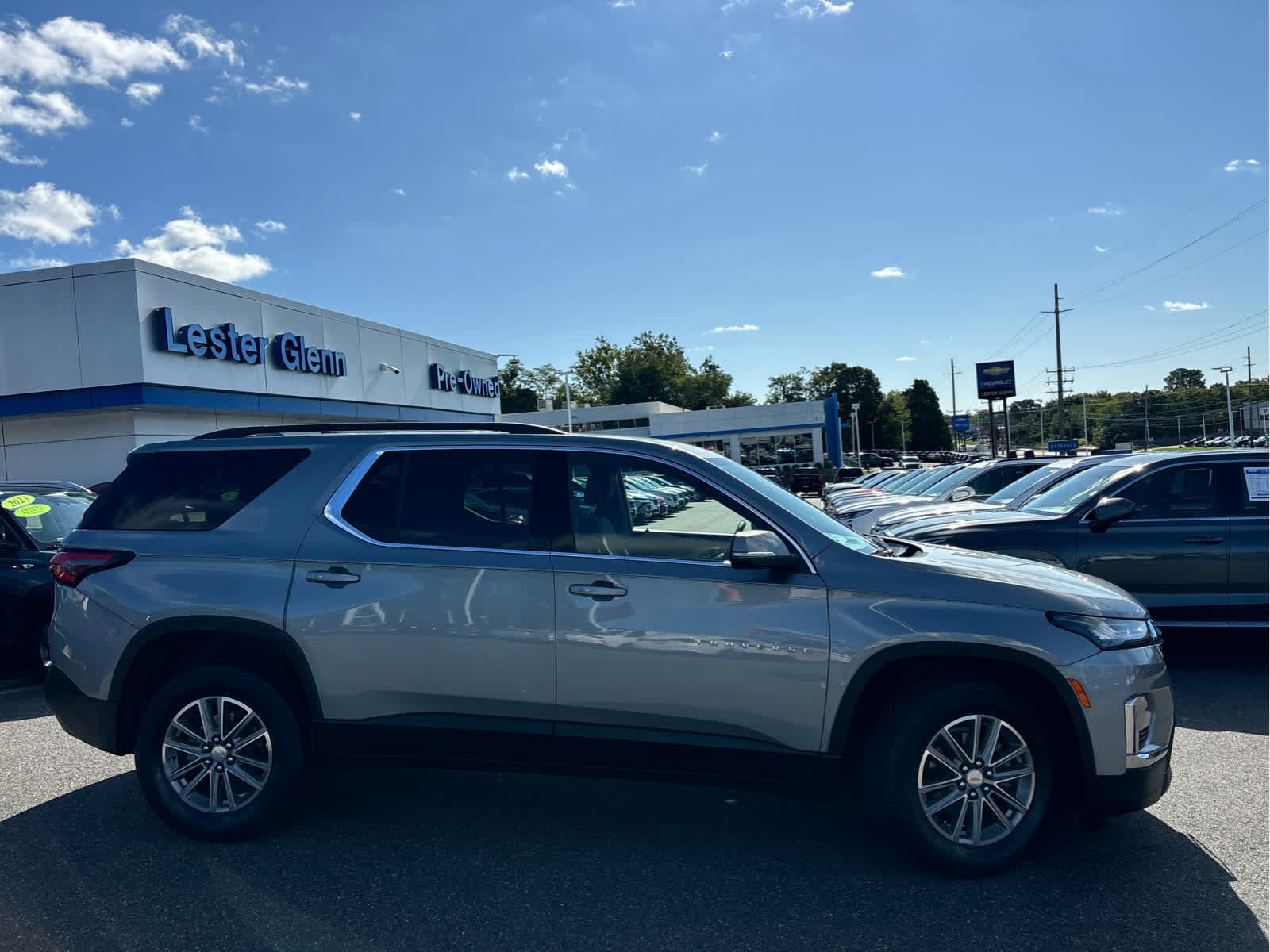 Certified 2023 Chevrolet Traverse LT FWD image 4