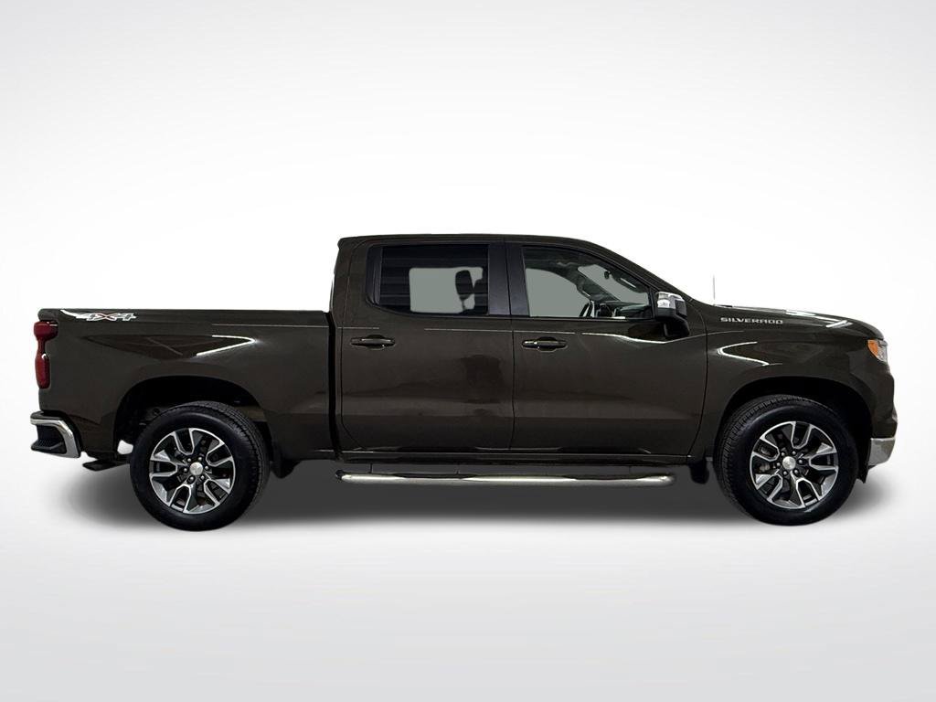Used 2023 Chevrolet Silverado 1500 LT AWD/4WD image 29