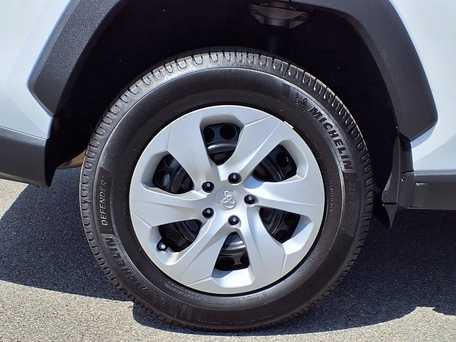 Certified 2024 Toyota RAV4 LE FWD image 24
