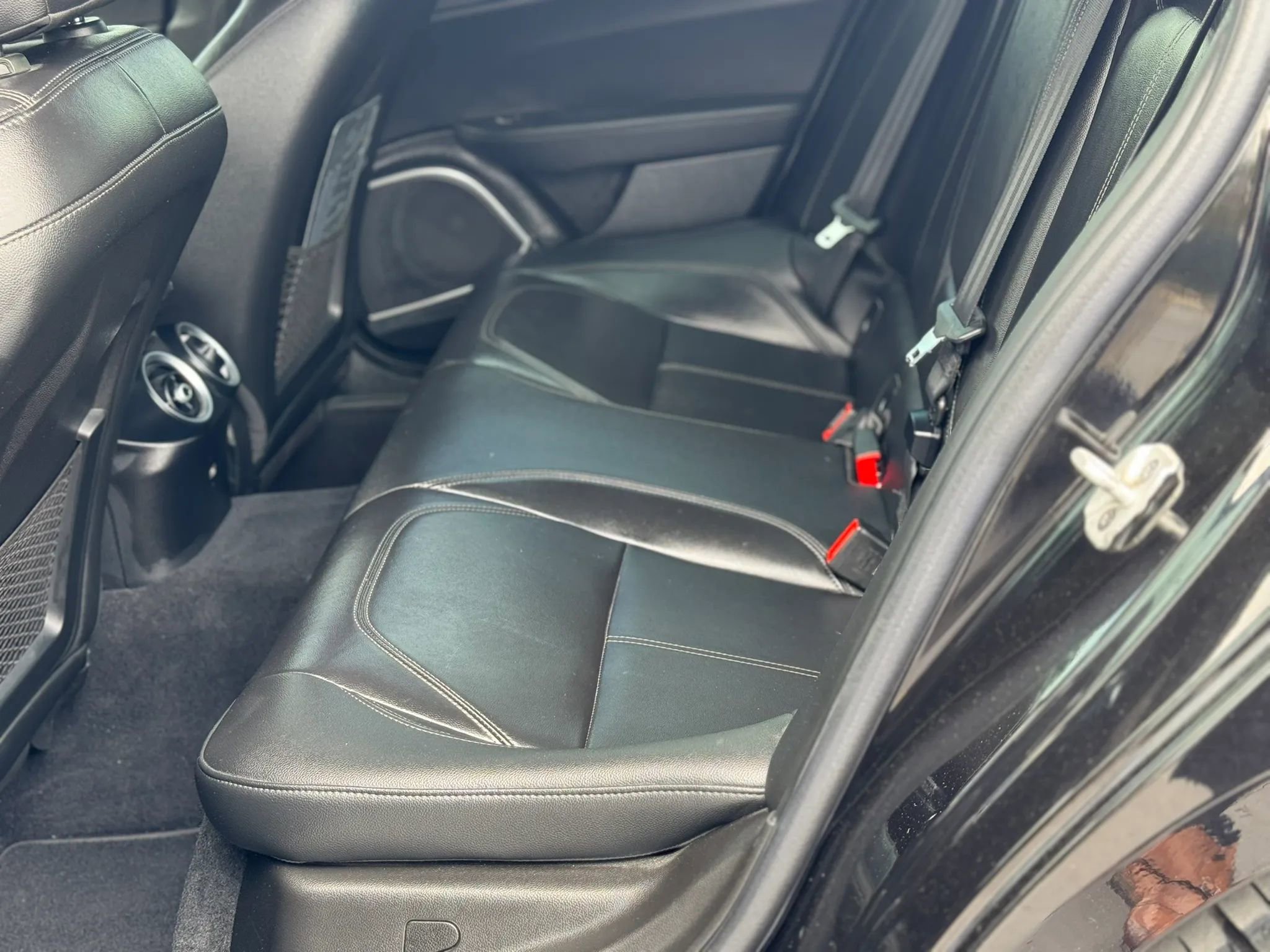 Used 2019 Alfa Romeo Giulia w/ Nero Edizione RWD image 14