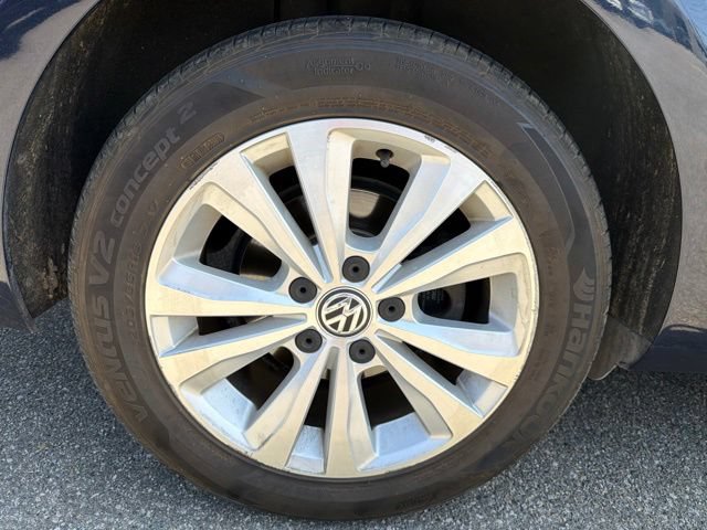Used 2017 Volkswagen Golf S AWD/4WD image 24