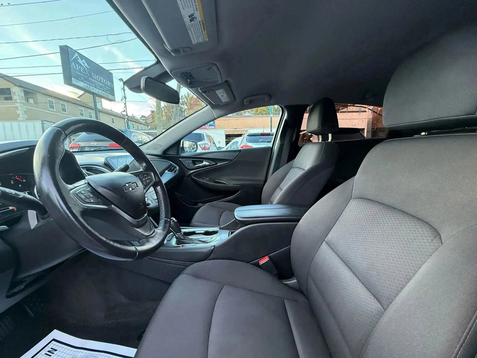 Used 2018 Chevrolet Malibu LT FWD image 20