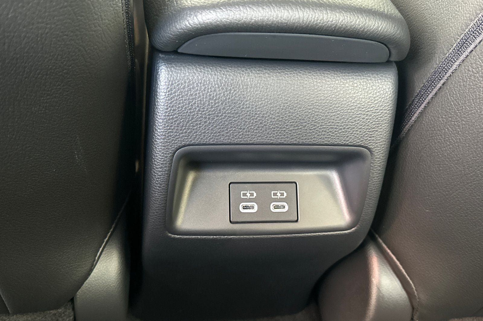 New 2026 Toyota Corolla SE w/ SE Premium Package FWD image 15