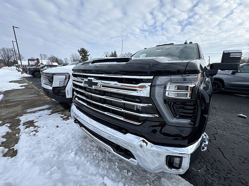 New 2026 Chevrolet Silverado 3500 LTZ w/ LTZ Convenience Package image 3