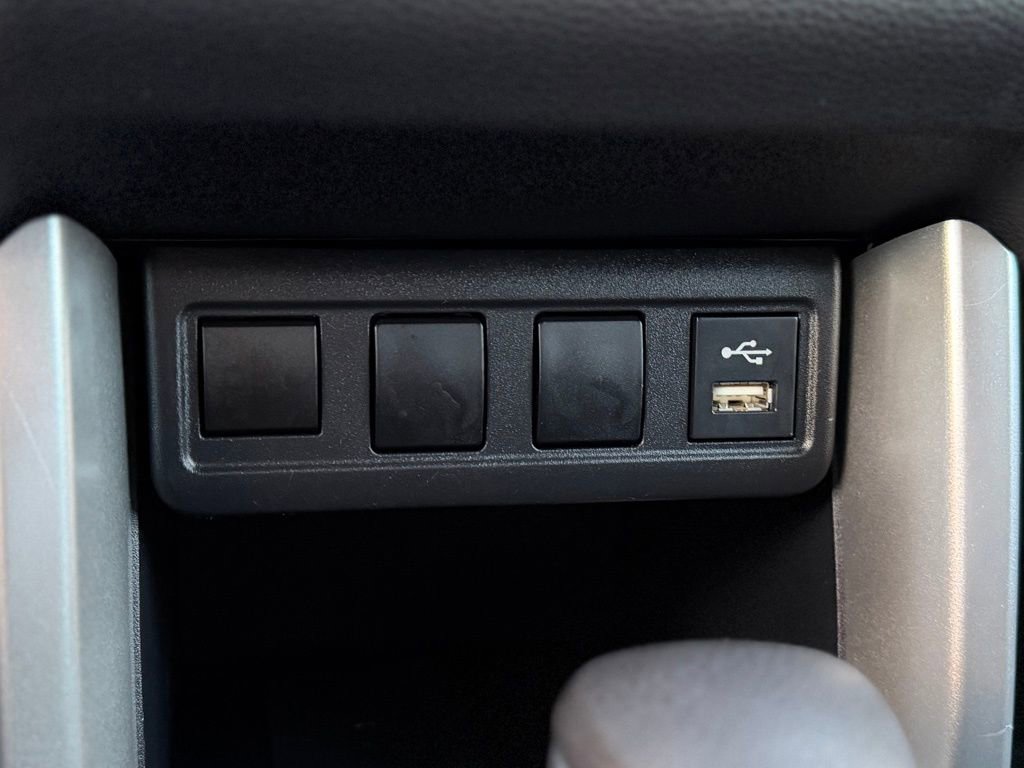 Certified 2022 Toyota Corolla Cross LE image 13