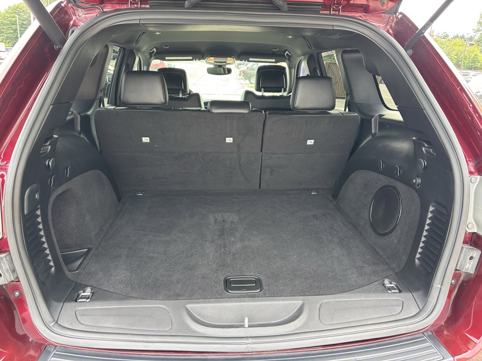Used 2019 Jeep Grand Cherokee Laredo w/ Laredo X Package image 25